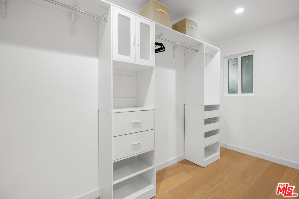 3345 Wonder View Drive