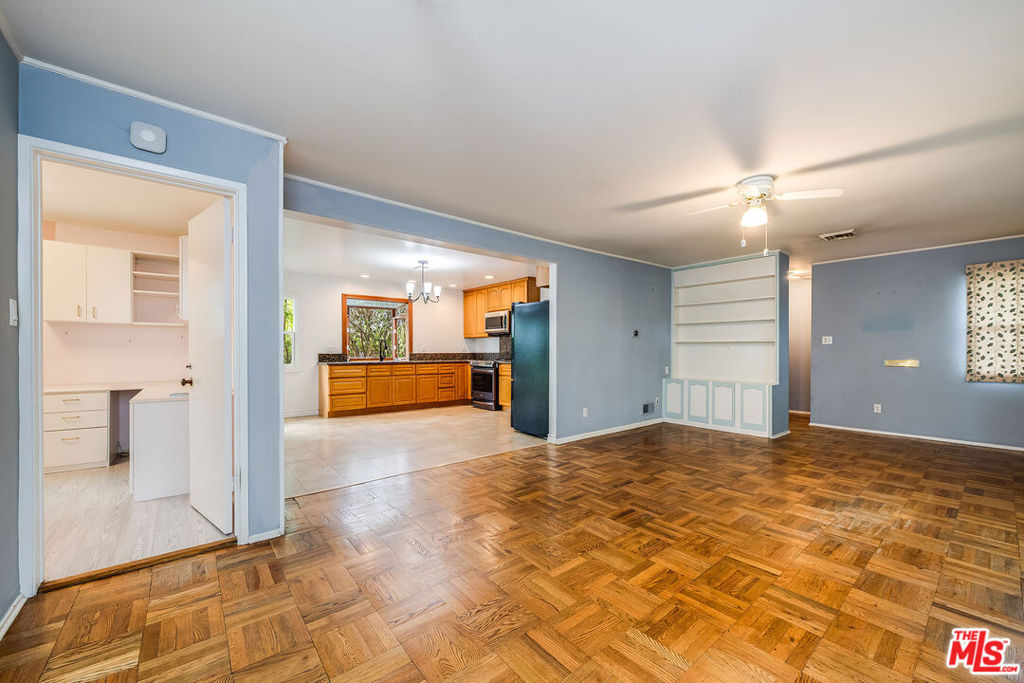 741 N Clybourn Avenue