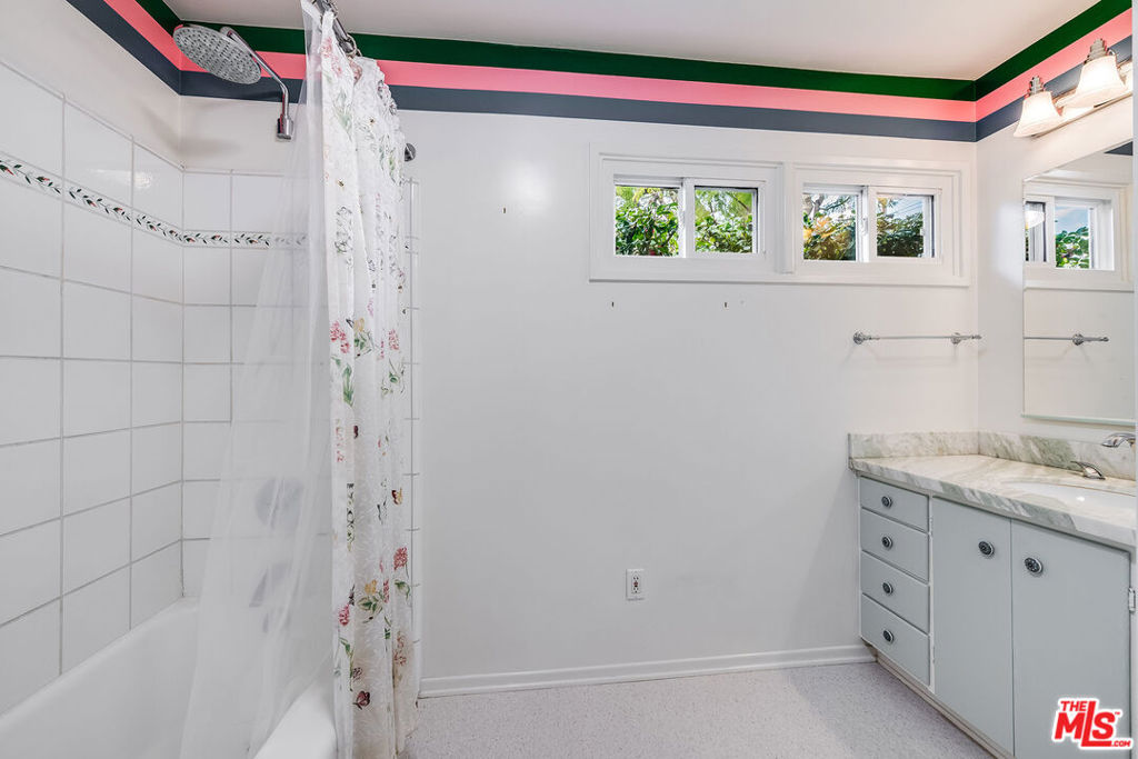 741 N Clybourn Avenue