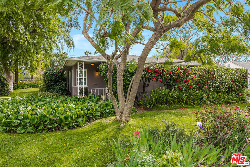 741 N Clybourn Avenue