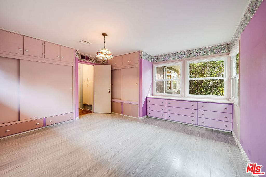 741 N Clybourn Avenue