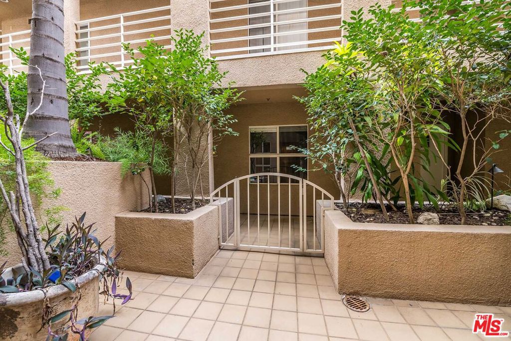 10629 Woodbridge Street 102