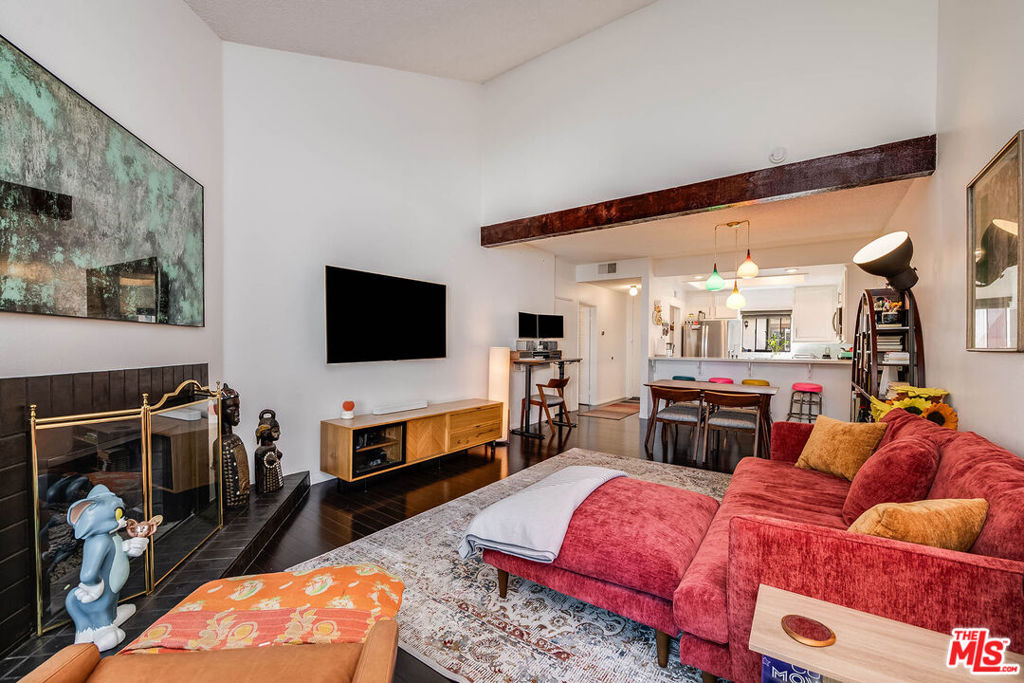 3480 Barham Boulevard 326