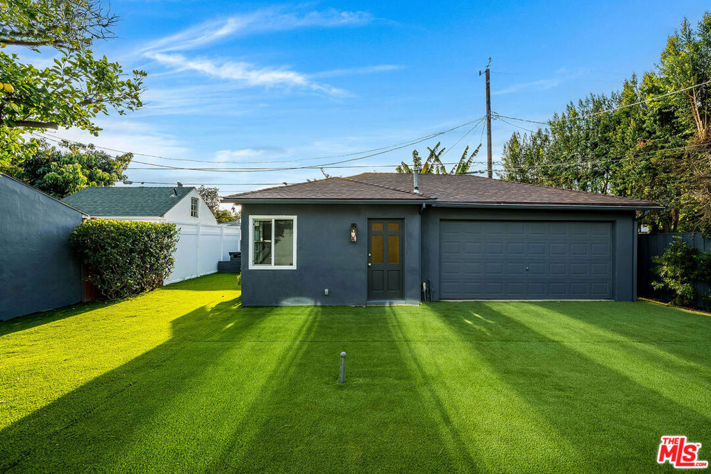 749 N Niagara Street