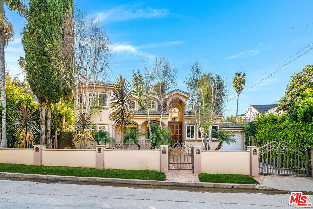 4063 Benedict Canyon Drive