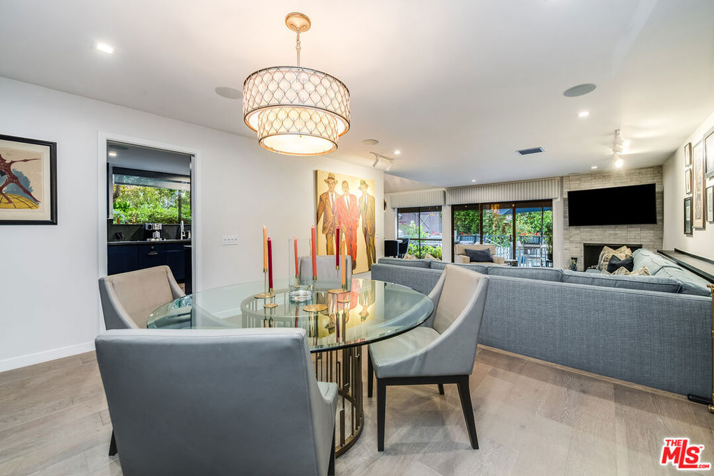 4635 Clybourn Avenue