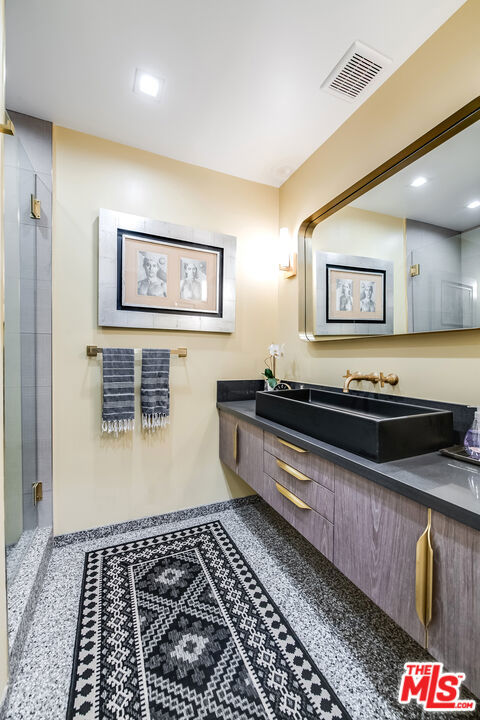 4635 Clybourn Avenue