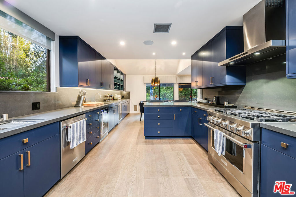 4635 Clybourn Avenue