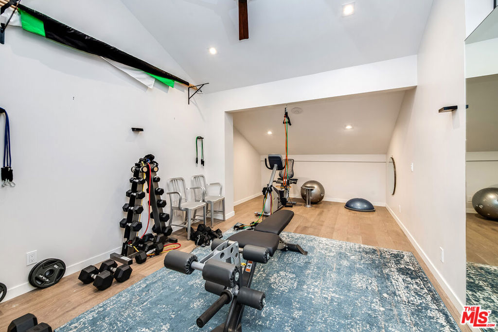 4635 Clybourn Avenue