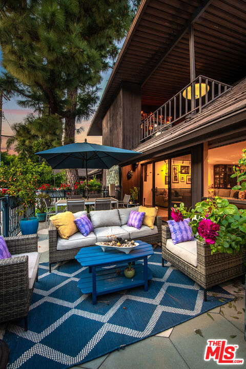 4635 Clybourn Avenue