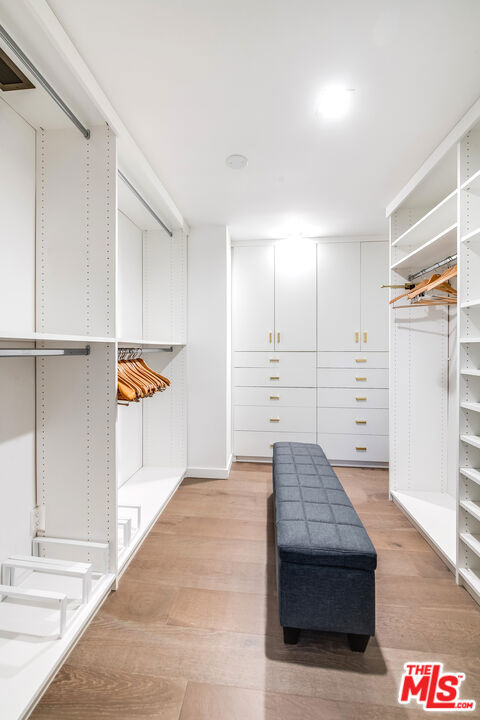 4635 Clybourn Avenue