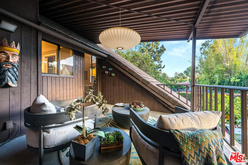 4635 Clybourn Avenue