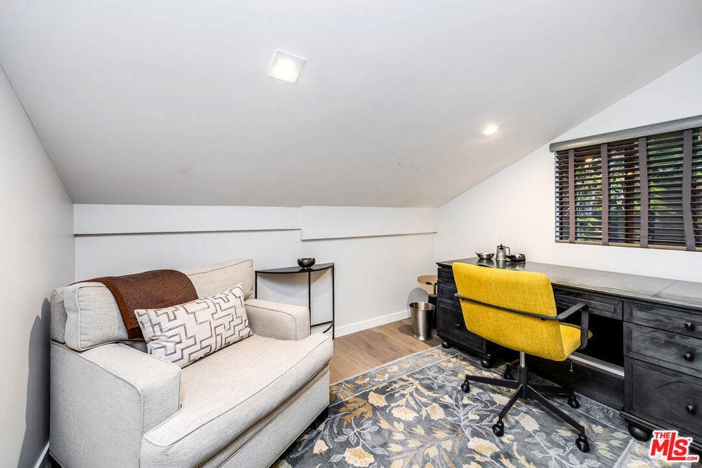 4635 Clybourn Avenue