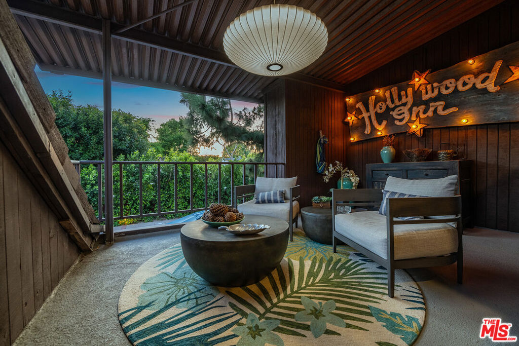 4635 Clybourn Avenue