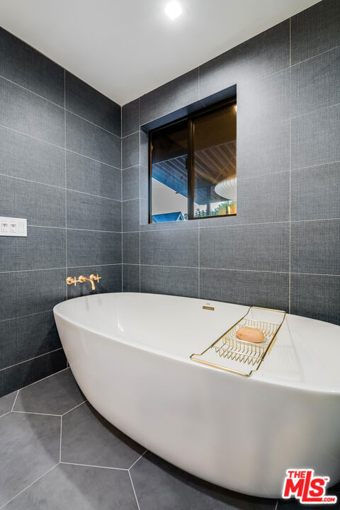 4635 Clybourn Avenue