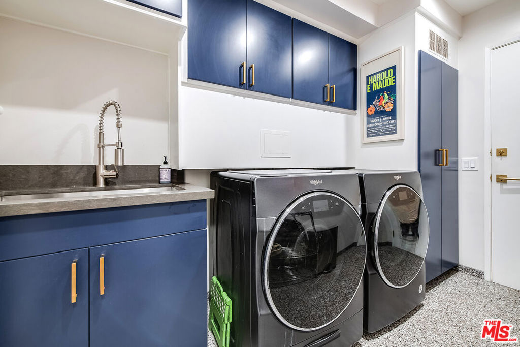 4635 Clybourn Avenue