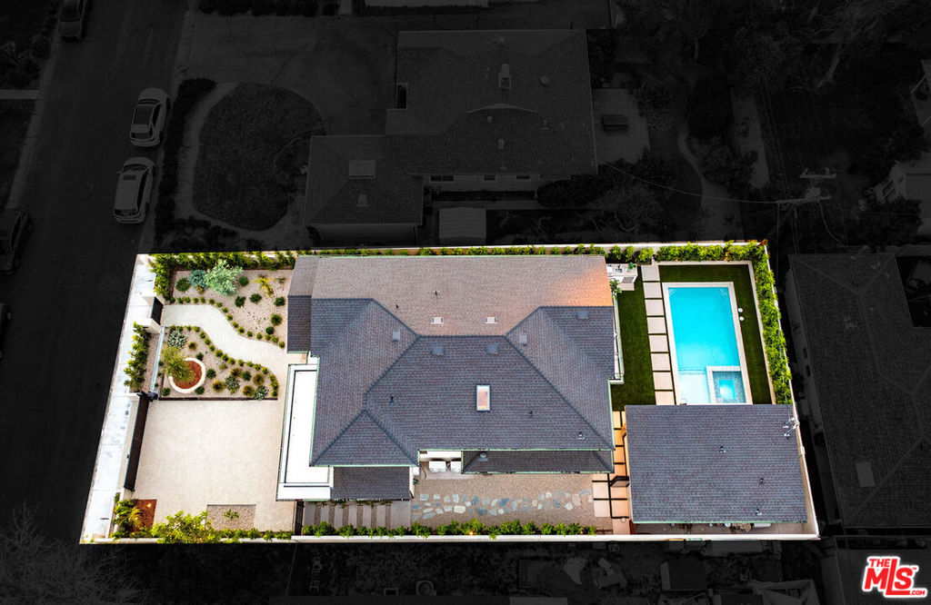 12427 Cumpston Street