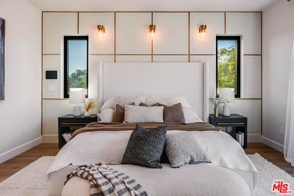 12427 Cumpston Street