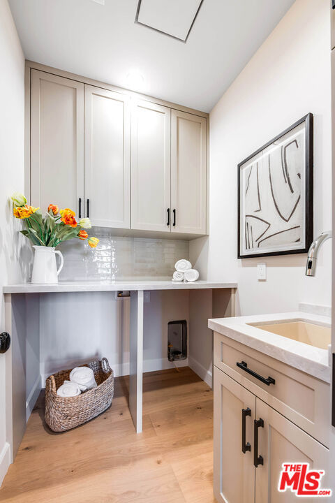 12427 Cumpston Street