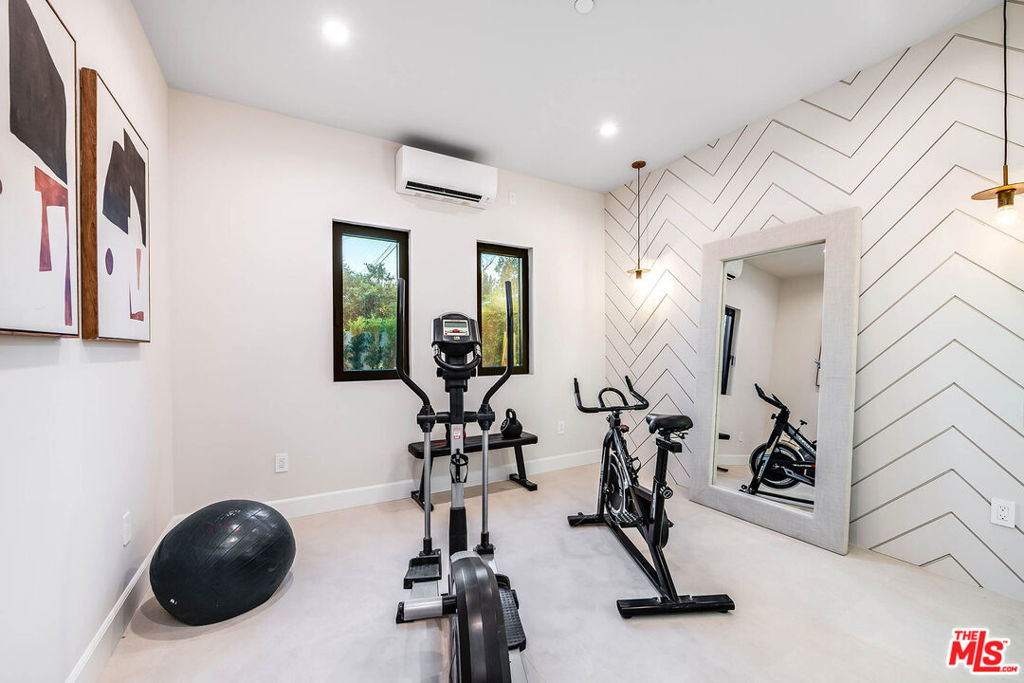 12427 Cumpston Street