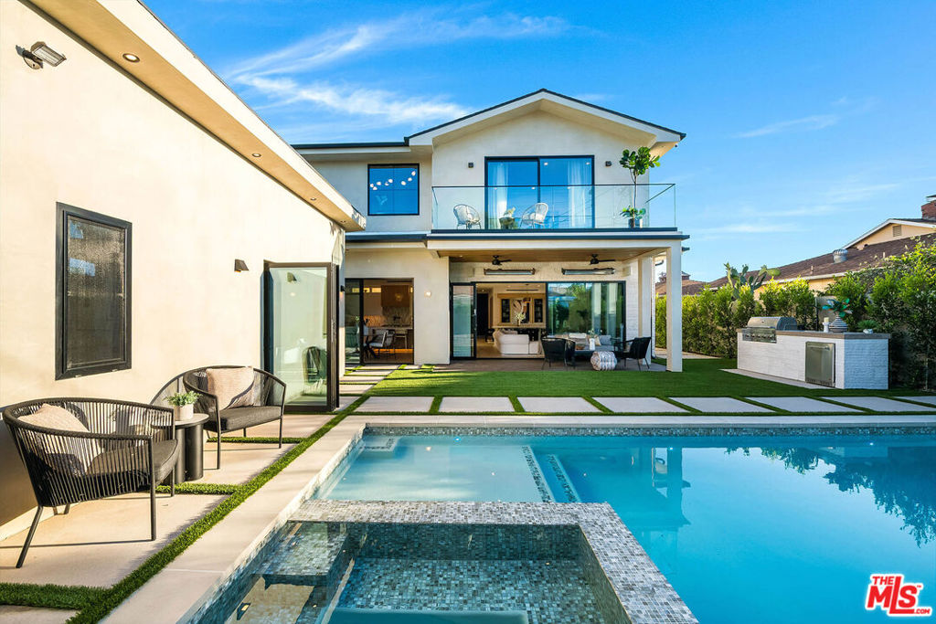 12427 Cumpston Street