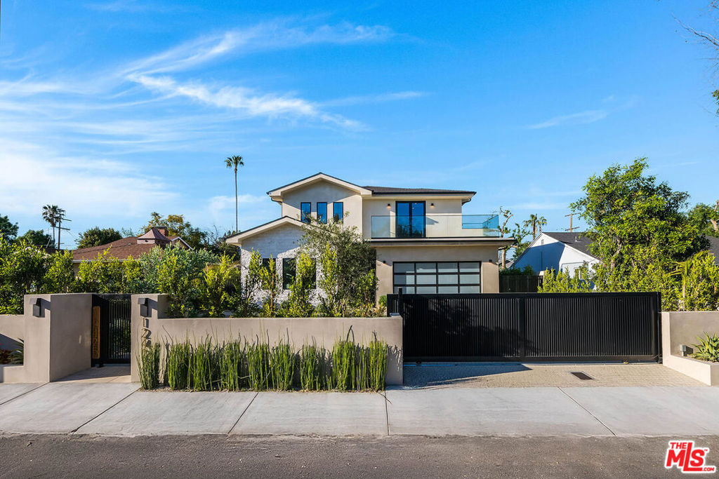 12427 Cumpston Street