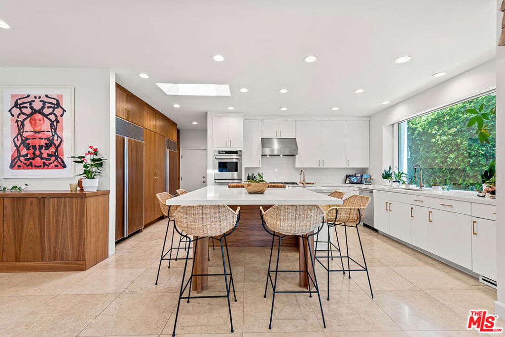 10424 Valley Spring Lane