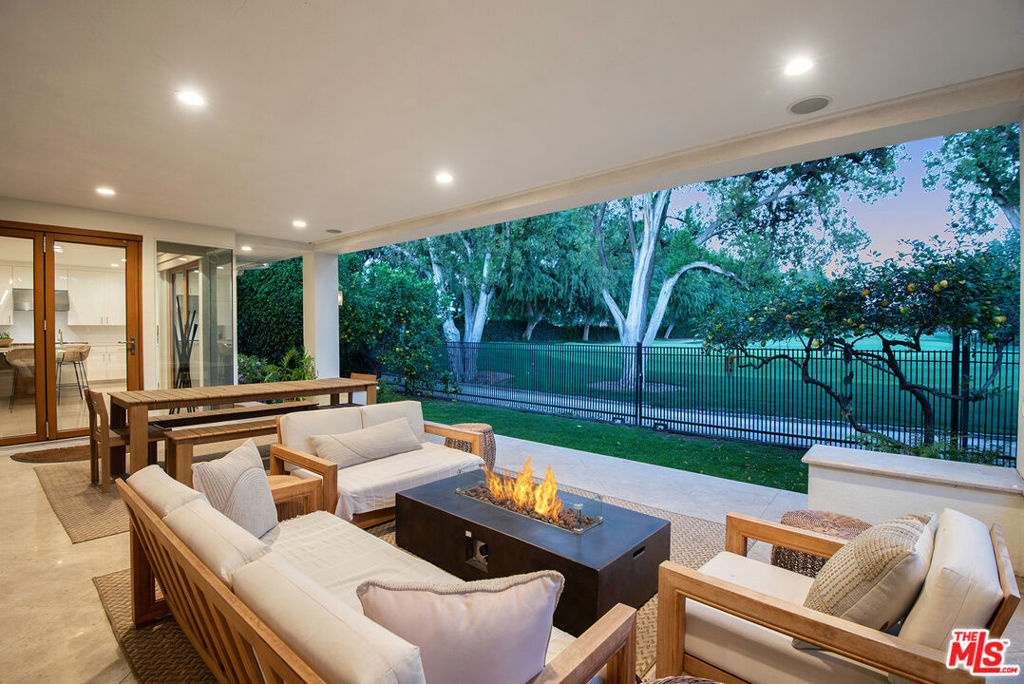 10424 Valley Spring Lane