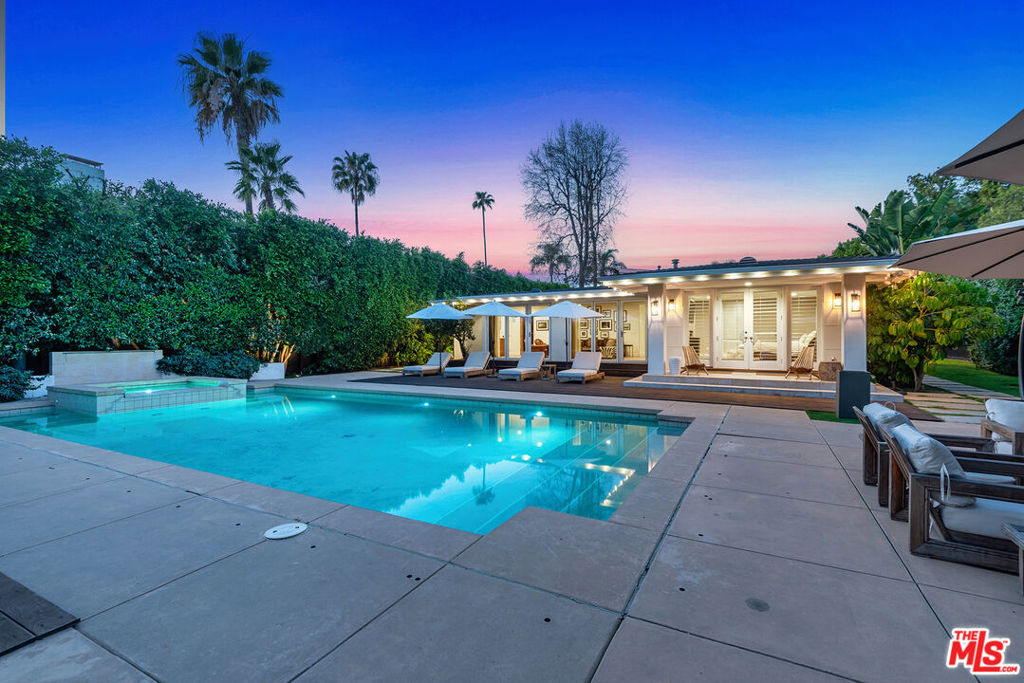 10424 Valley Spring Lane