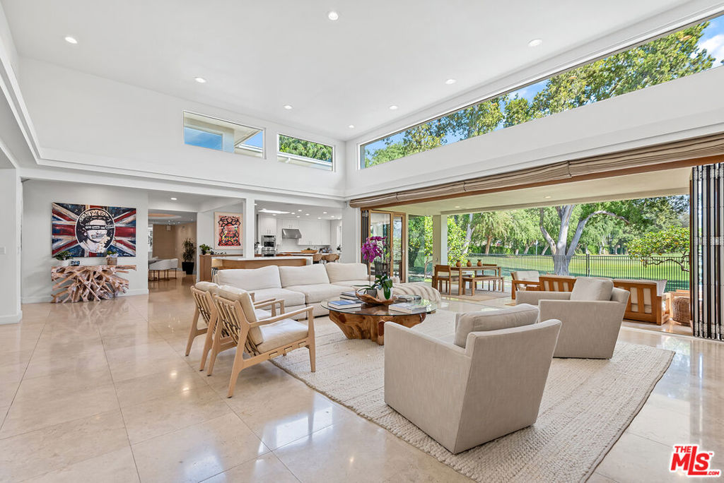 10424 Valley Spring Lane