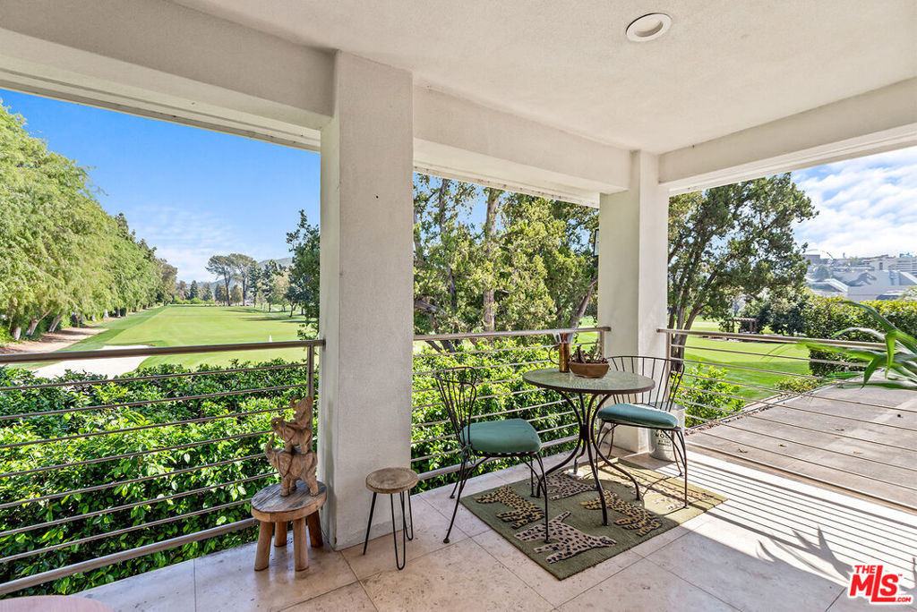 10424 Valley Spring Lane