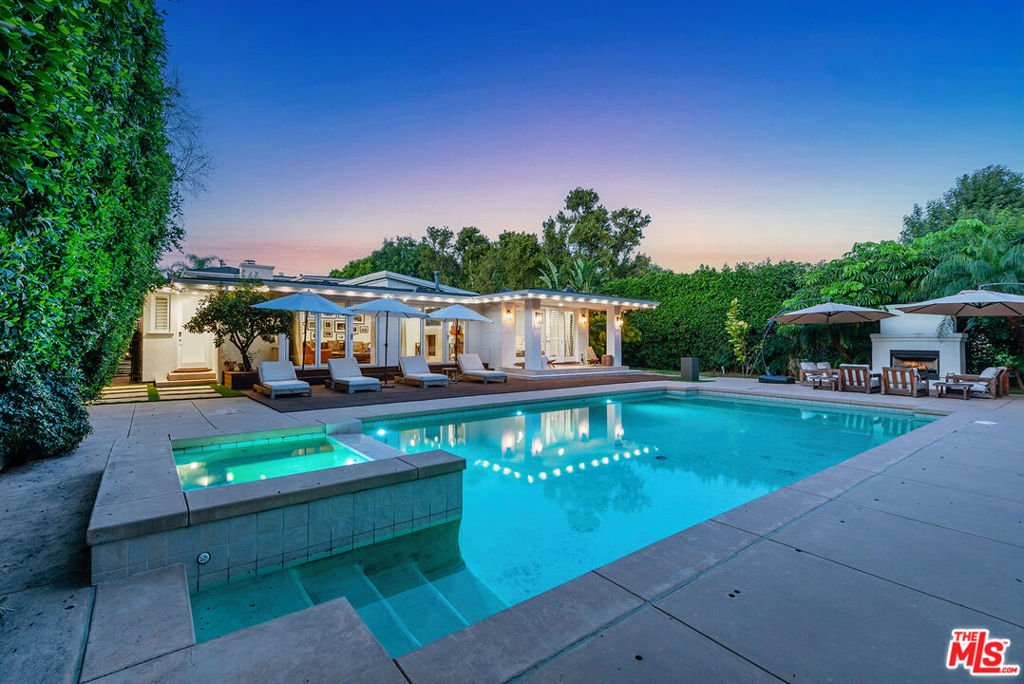 10424 Valley Spring Lane