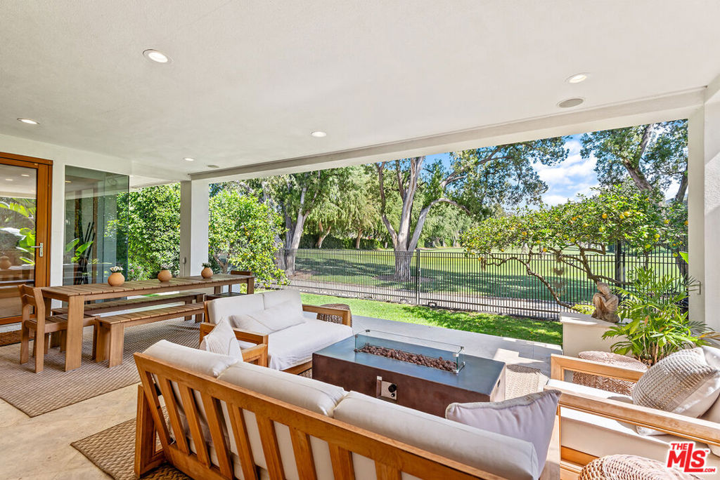 10424 Valley Spring Lane