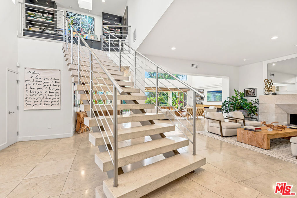 10424 Valley Spring Lane