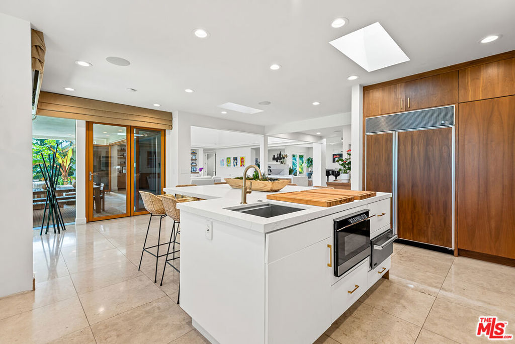 10424 Valley Spring Lane