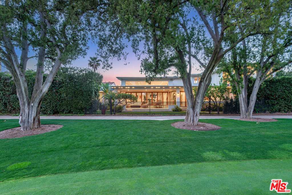 10424 Valley Spring Lane