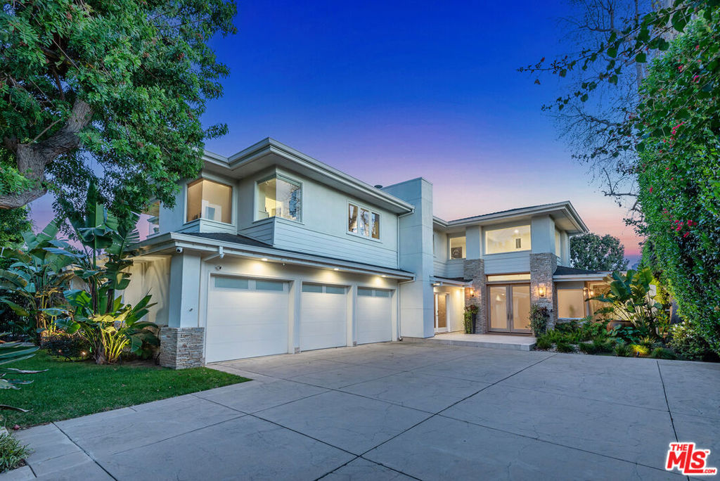 10424 Valley Spring Lane