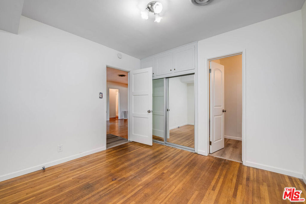 16851 Weddington Street