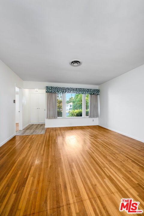 16851 Weddington Street