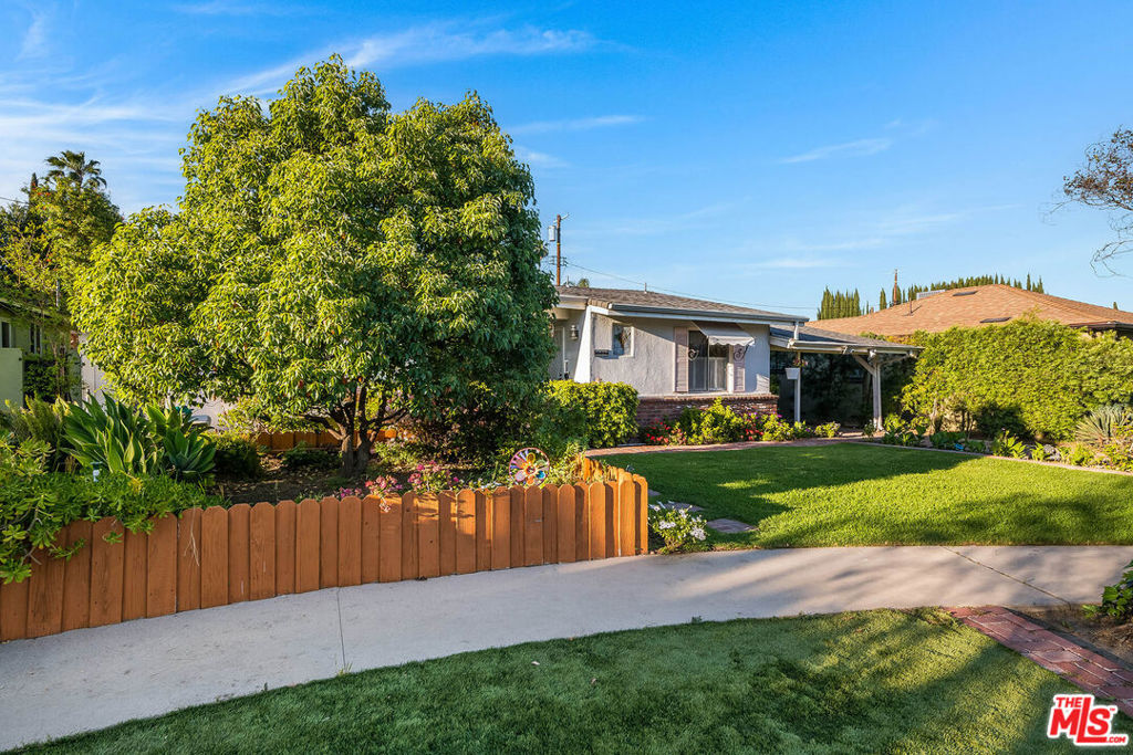 16851 Weddington Street