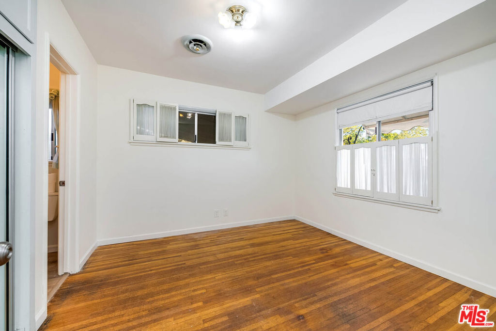 16851 Weddington Street