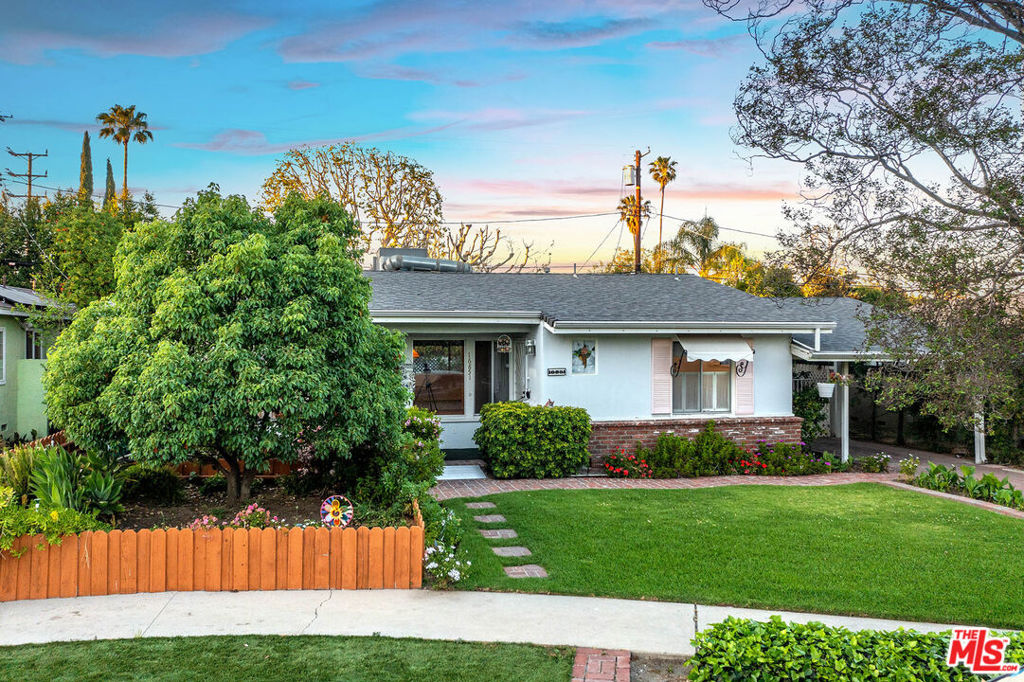 16851 Weddington Street