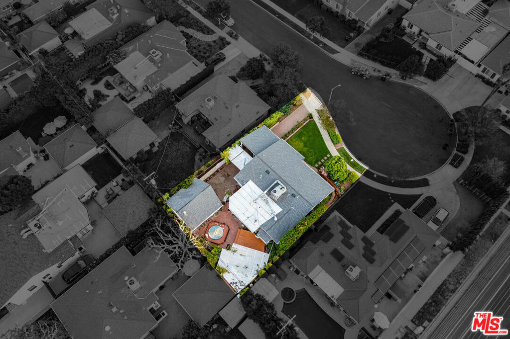 16851 Weddington Street