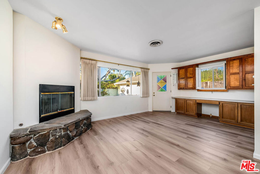 16851 Weddington Street