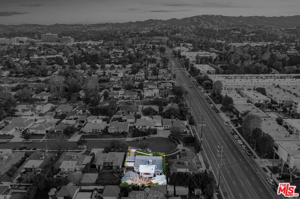 16851 Weddington Street