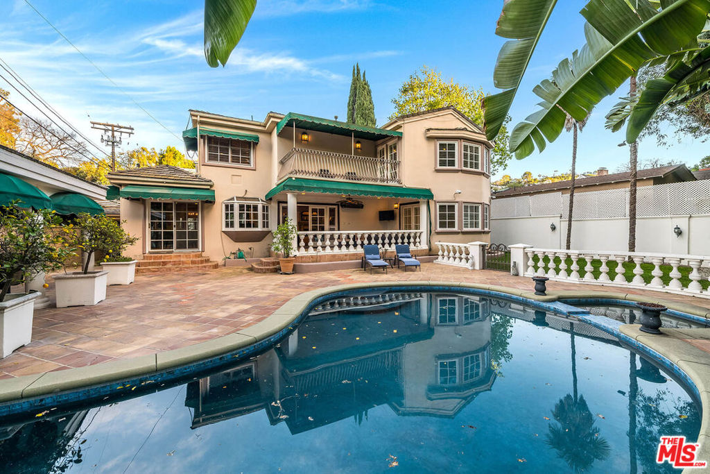 4063 Benedict Canyon Drive
