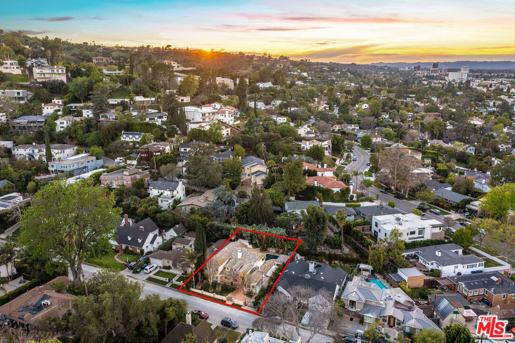 4063 Benedict Canyon Drive