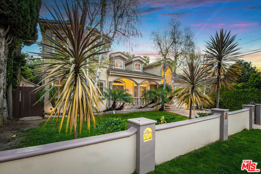 4063 Benedict Canyon Drive