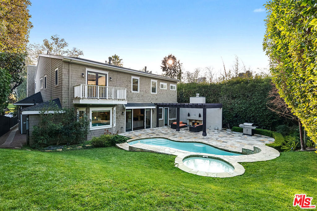 10161 VALLEY SPRING Lane