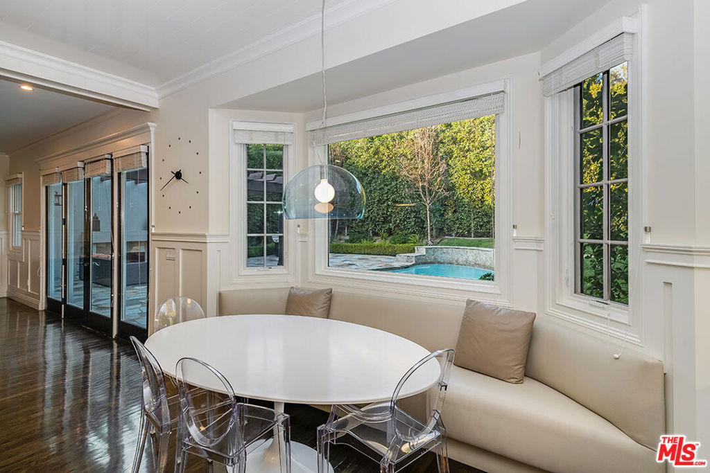 10161 VALLEY SPRING Lane